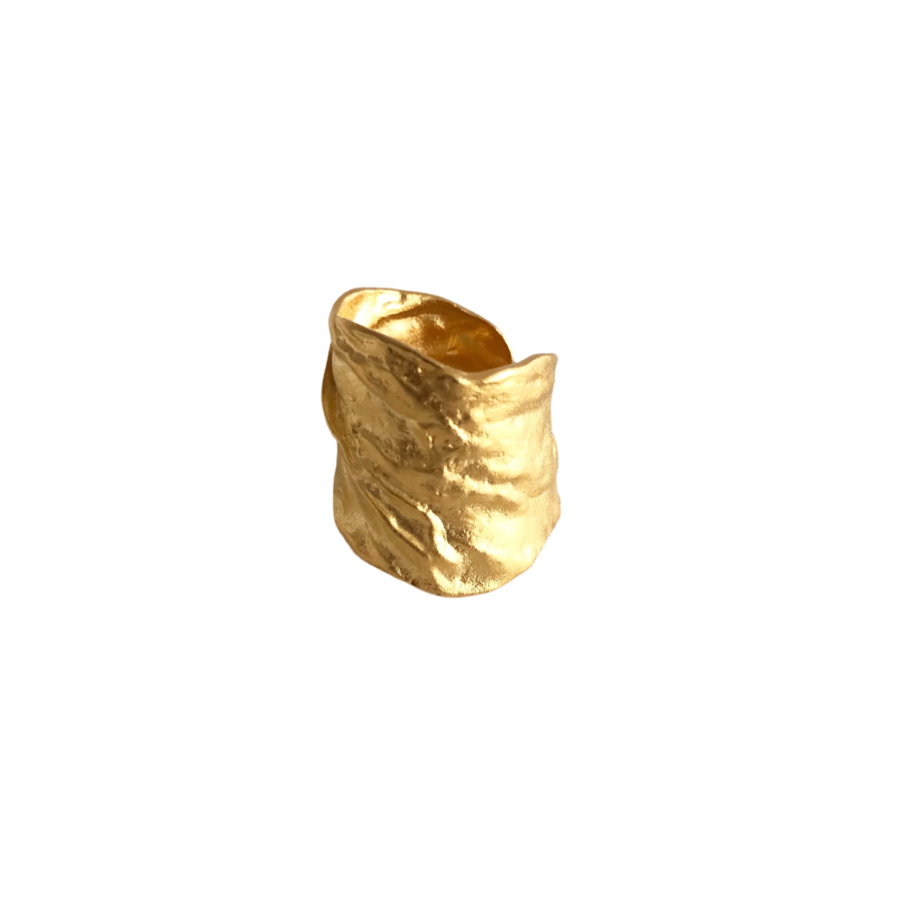 New golden leaf ring