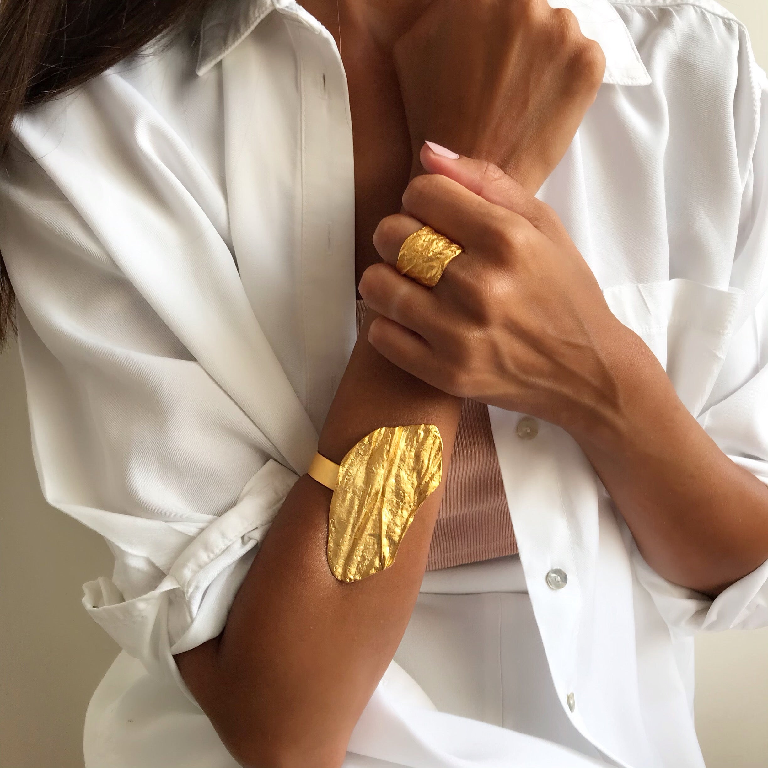 New golden leaf ring