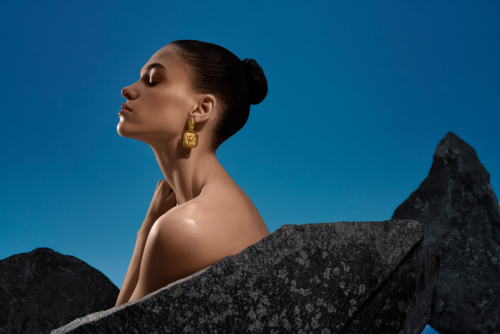 Twist of pearl earrings